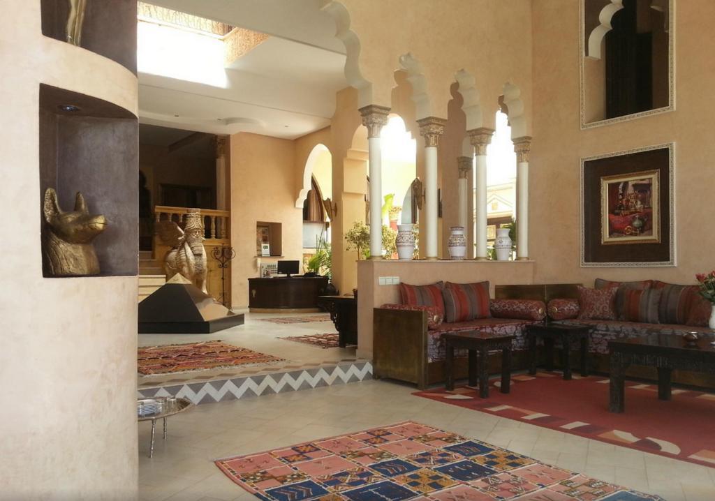 Le Temple Des Arts Bed & Breakfast Ouarzazate Exterior photo