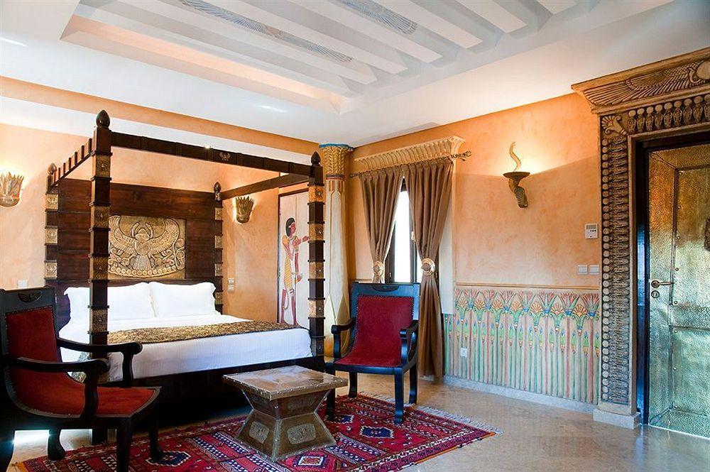 Le Temple Des Arts Bed & Breakfast Ouarzazate Exterior photo