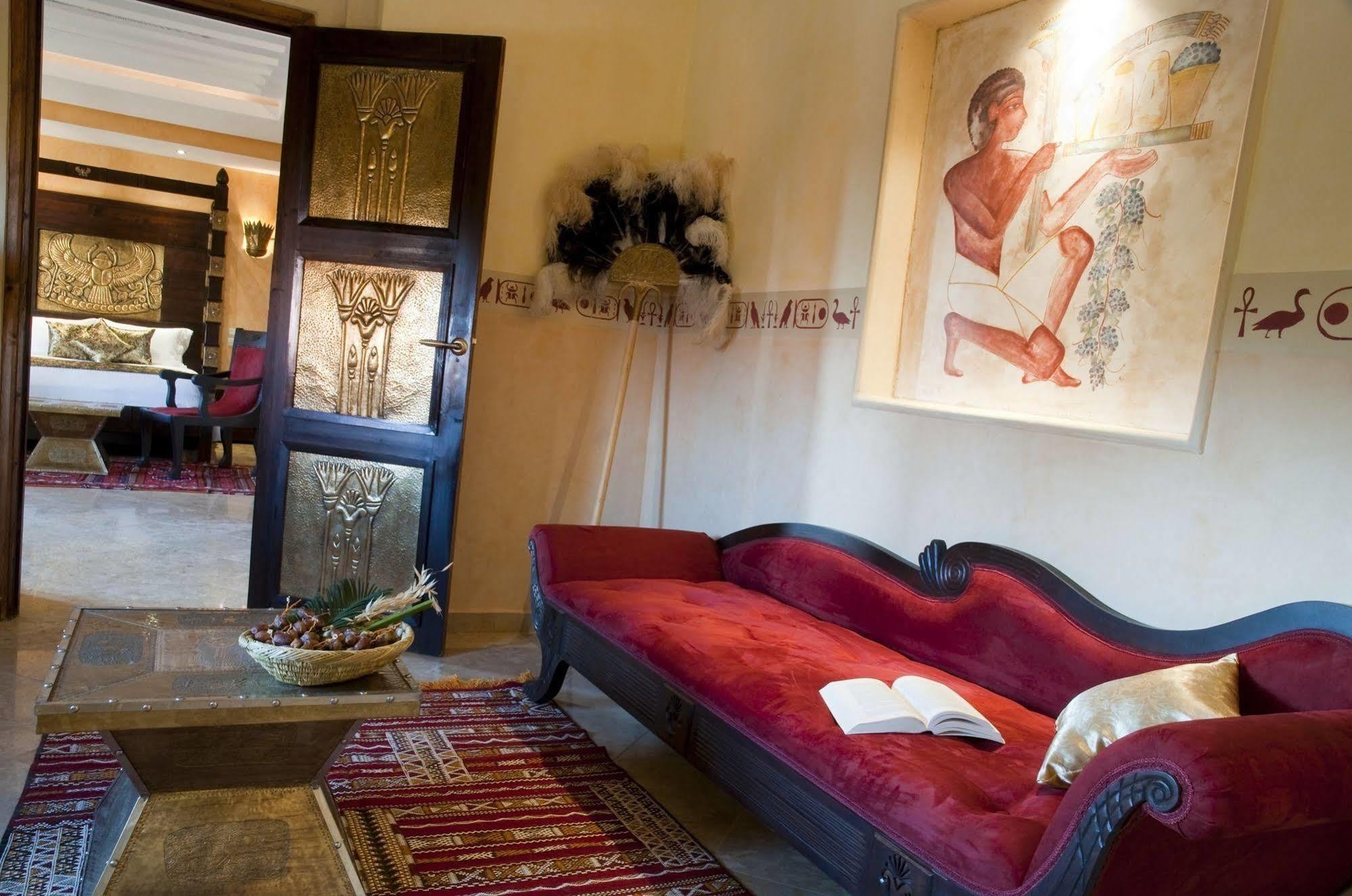 Le Temple Des Arts Bed & Breakfast Ouarzazate Exterior photo